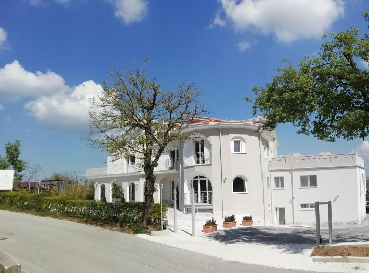 Вилла Feudo Di Castelmozzo Santa Paolina Экстерьер фото
